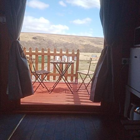 Hotel Wee Hoose Glaping Pod 2 Skail Exterior foto